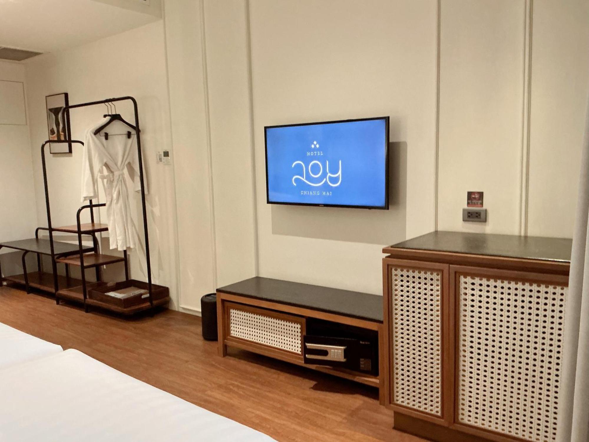 Loy Hotel